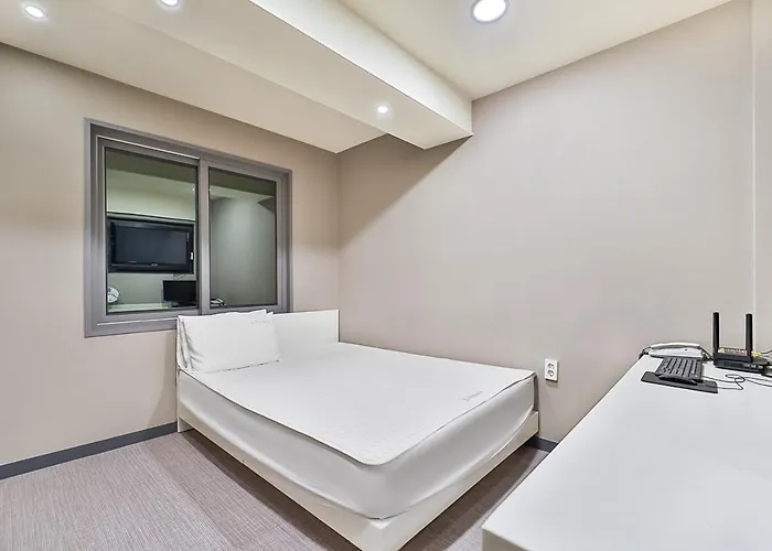 Top Motel Busan Motel