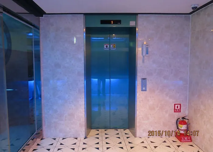 Top Motel Busan 2*